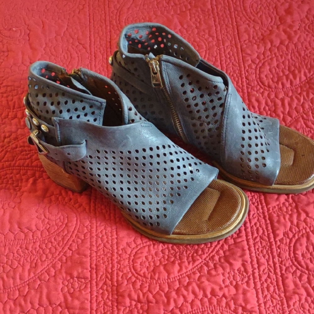 A.S.98 Blue Sandals with Perforated Design and Chunky Heel